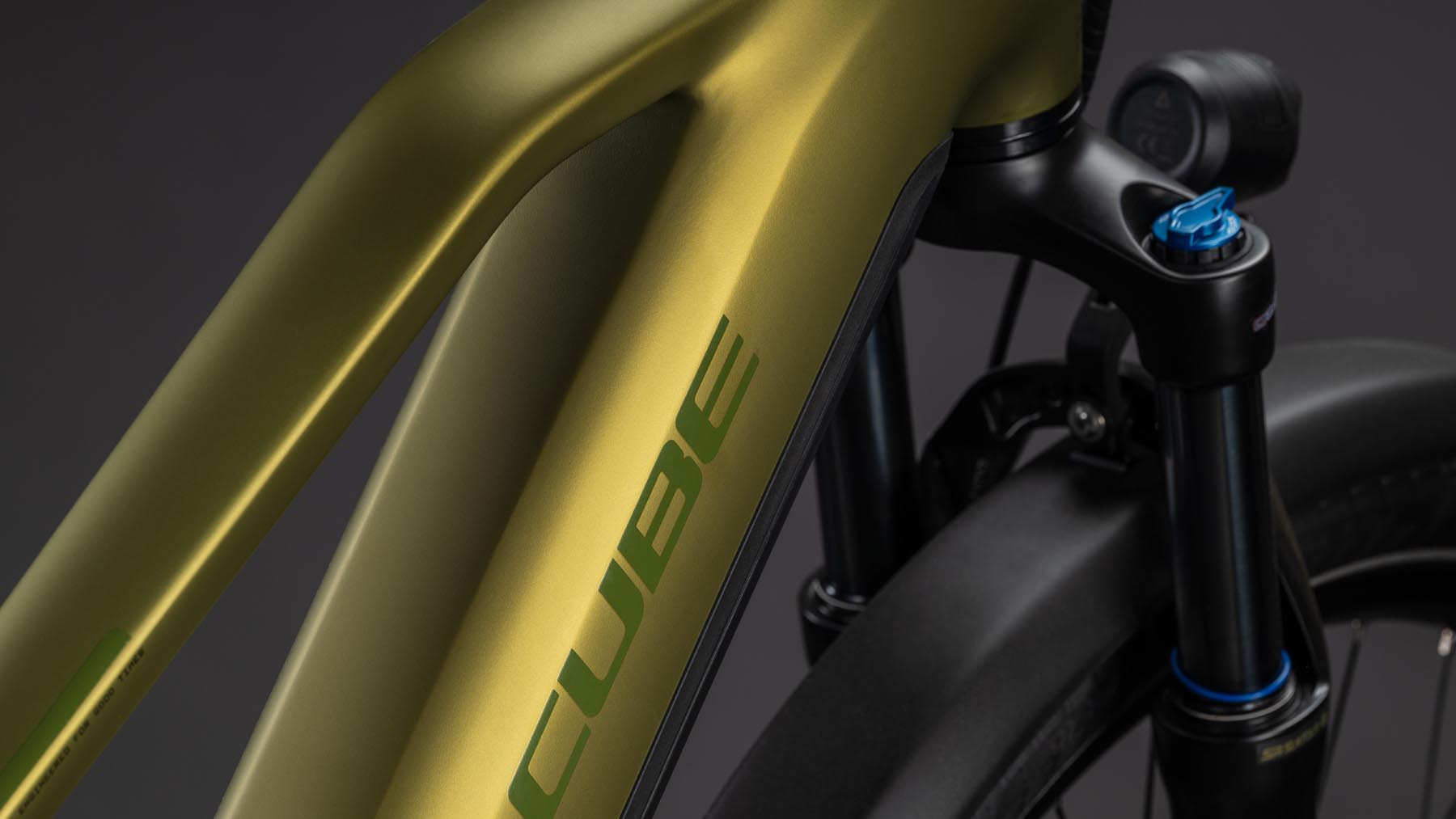 111211Z-Cube-Touring-Hybrid-Pro-800-goldenlime-n-black-2026-EBike-Trekkingrad-Damen-02